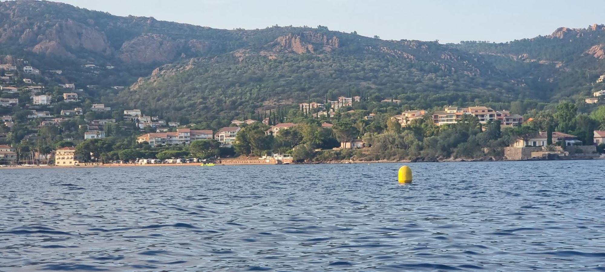 Agay Cap Esterel Village Allee Fleurs - F2 Clim Vue Golf Et Mer - Grande Terrasse Plein Sud Saint-Raphaël Exterior foto