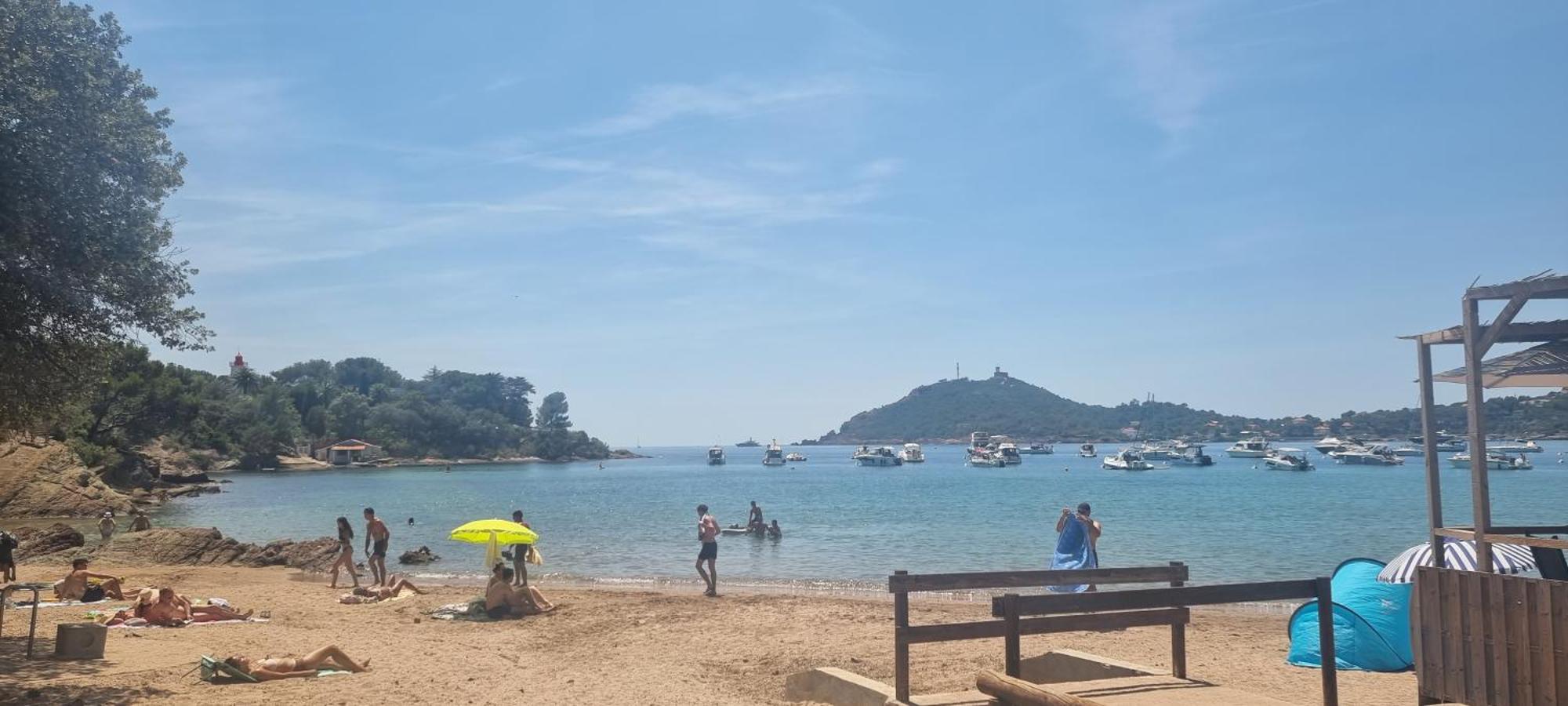 Agay Cap Esterel Village Allee Fleurs - F2 Clim Vue Golf Et Mer - Grande Terrasse Plein Sud Saint-Raphaël Exterior foto