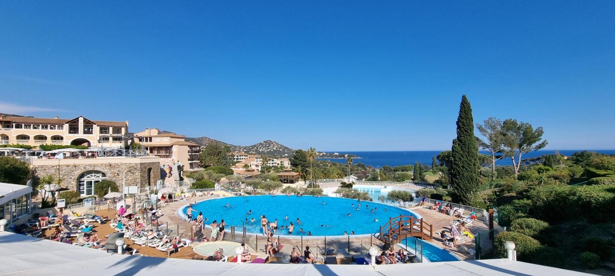 Agay Cap Esterel Village Allee Fleurs - F2 Clim Vue Golf Et Mer - Grande Terrasse Plein Sud Saint-Raphaël Exterior foto